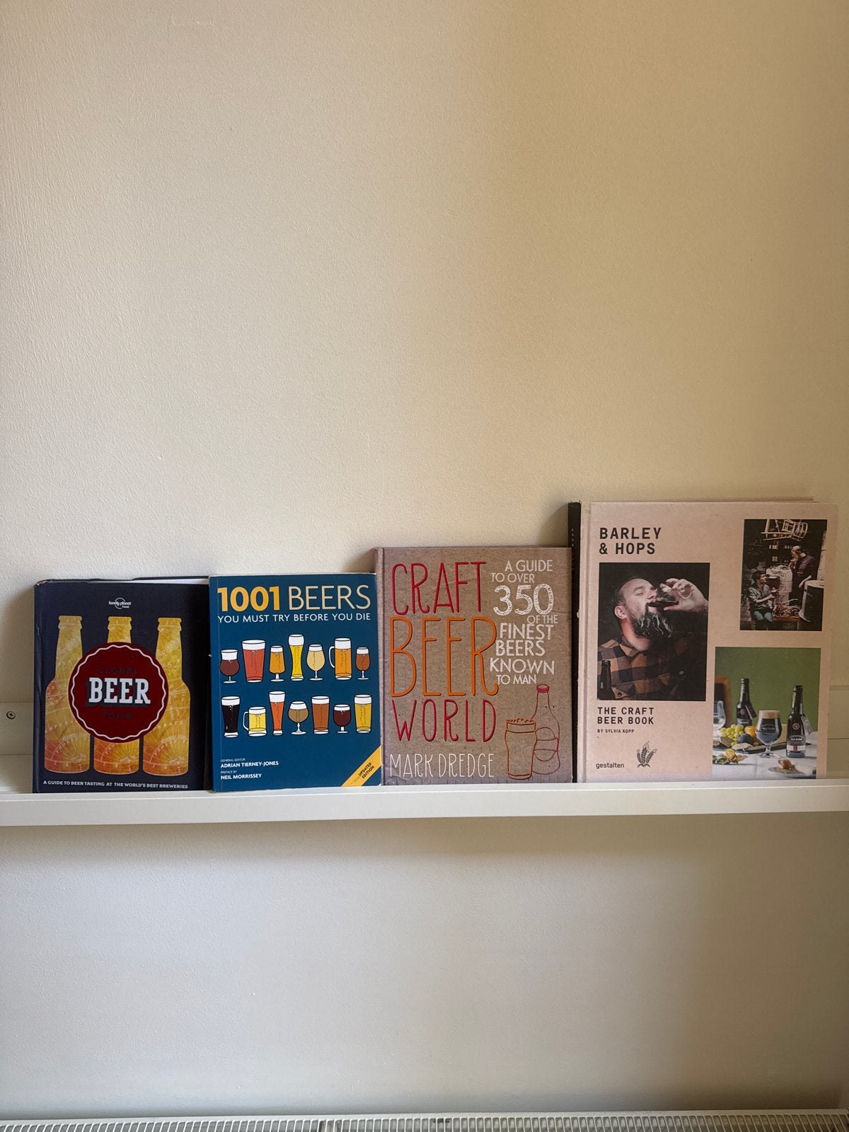 Bierboeken collectie: 4 titels over bier en brouwen, Boeken, Ophalen, Zo goed als nieuw, Wereld overig