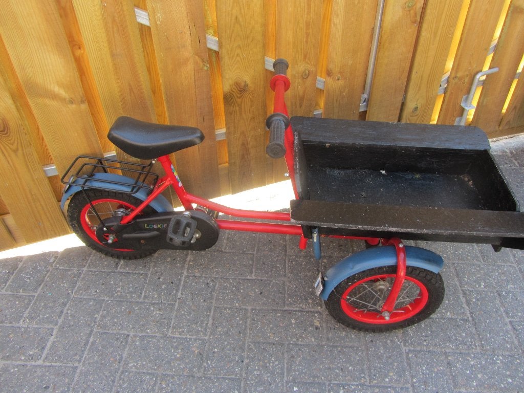 te koop Leuke kinderbakfiets 12 inch, Fietsen en Brommers, Ophalen, Gebruikt, Terugtraprem, Minder dan 16 inch