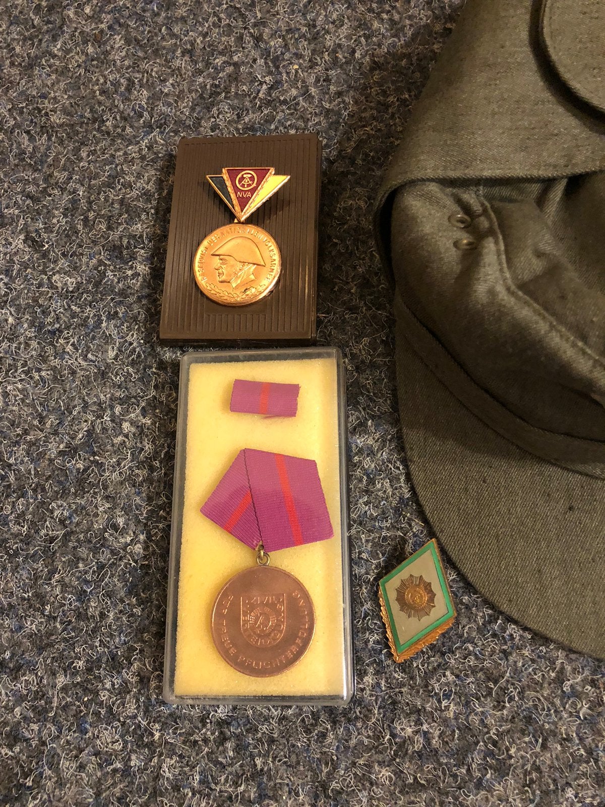 Lot nva ddr, Verzamelen, Ophalen of Verzenden, Landmacht, Duitsland, Embleem of Badge