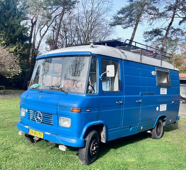 Mercedes Benz L409 Oldtimer Camper “Bluey”, Caravans en Kamperen, Campers, Buscamper of Camperbus, Handgeschakeld, Particulier
