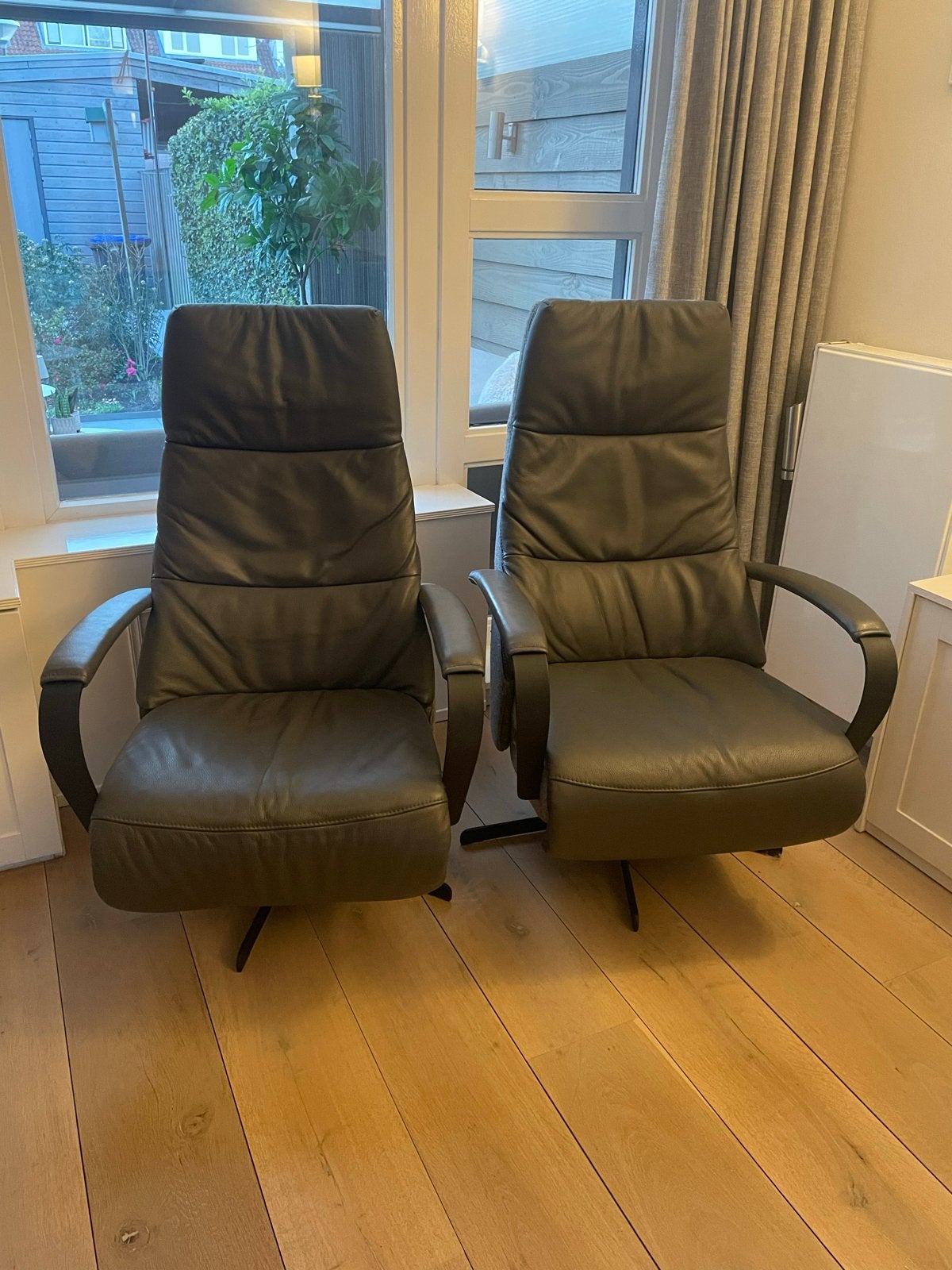2x Stressless fauteuil met relaxfunctie - Leer en stof, Ophalen, Gebruikt, Twee, Leer