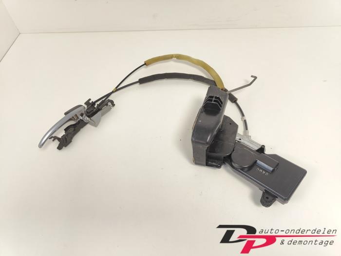 Deurslot Mechaniek 4Deurs rechts-voor van een Mazda RX-8