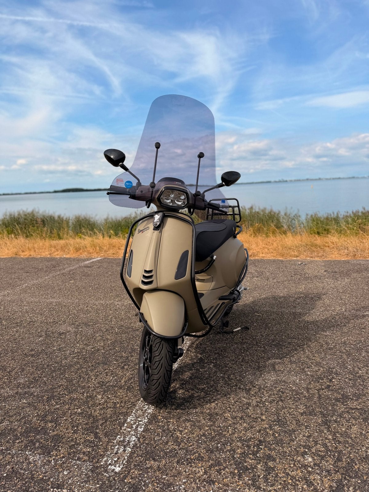 Vespa Sprint Special Desert Sand - 2024 opnieuw opgebouwd, Fietsen en Brommers, Scooters | Piaggio, Ophalen, Zo goed als nieuw