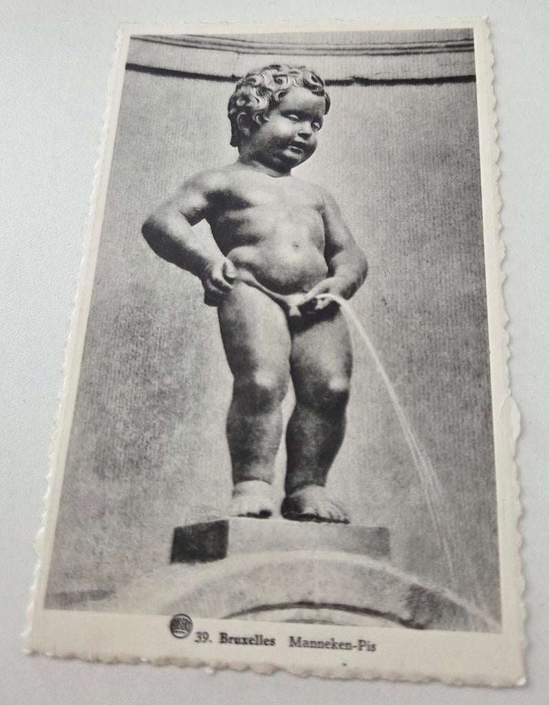 Manneken Pis - Brussel, Verzamelen, Ansichtkaarten | België, Gelopen, Brussel (Gewest), 1940 tot 1960, Verzenden