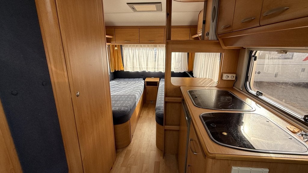 Knaus Sudwind 500 EU bouwjaar 2003 met voortent, Caravans en Kamperen, Schokbreker, Rondzit, Bedrijf, 5 tot 6 meter