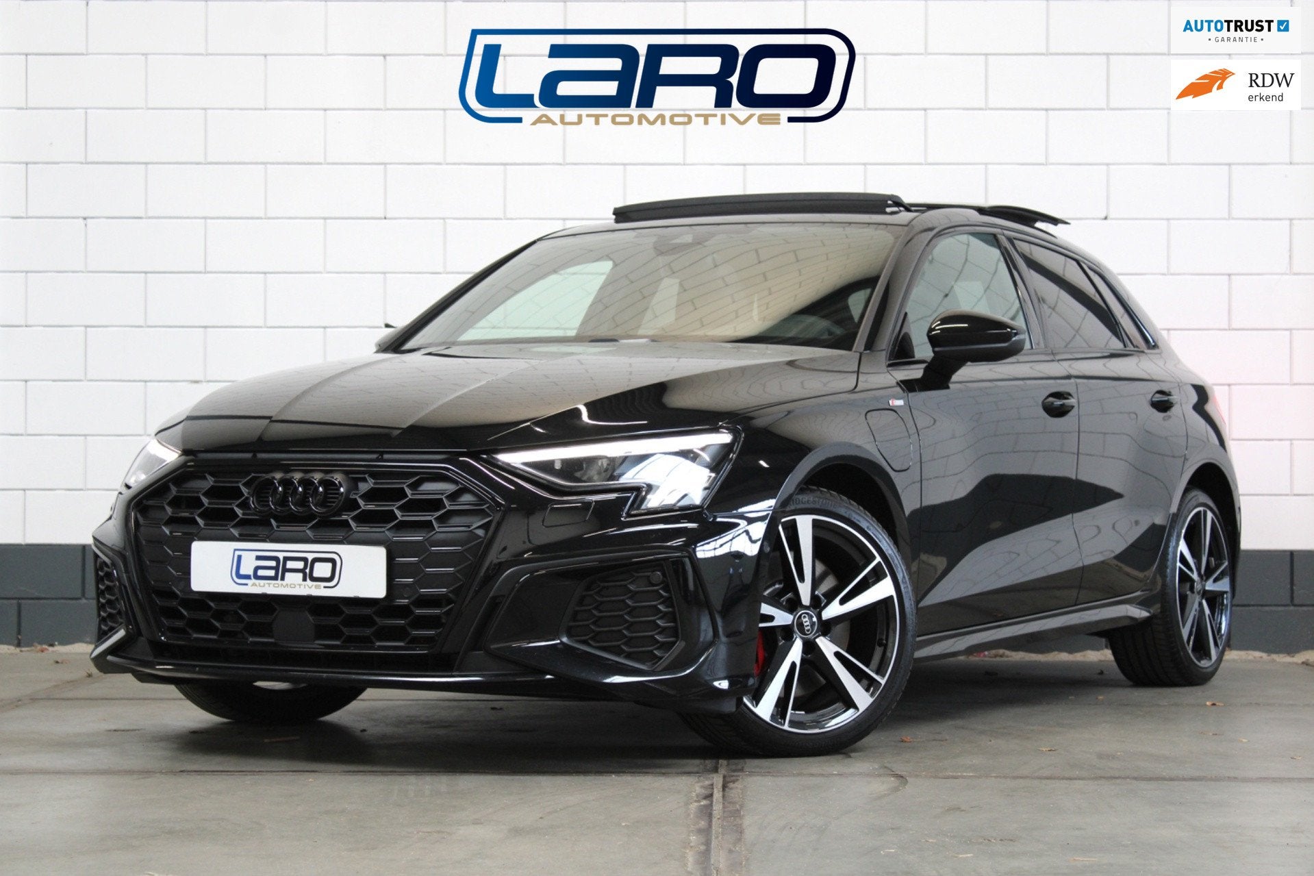 Audi A3 Sportback 45 TFSI e S-Line | Pano RS-stoelen B&O ACC, Dealer onderhouden, Gebruikt, Euro 6, 4 cilinders
