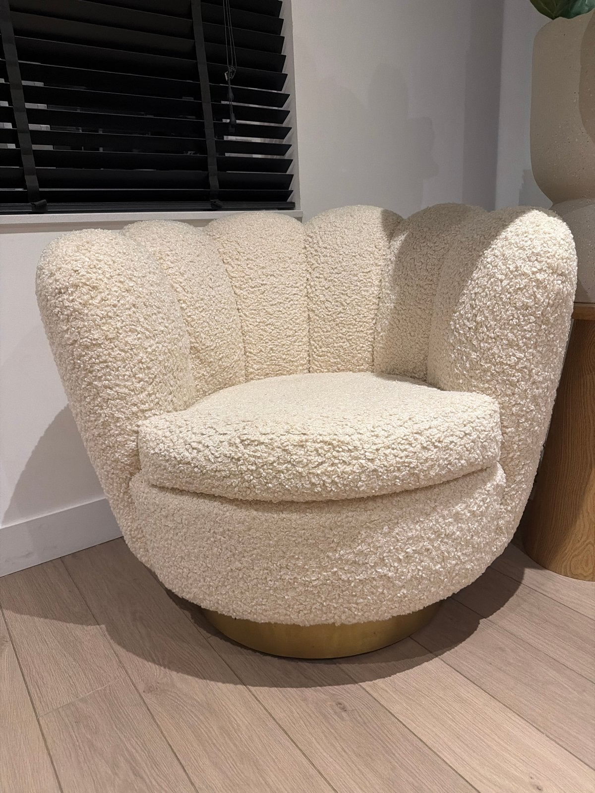 Crème Witte Bouclé Fauteuil - Zo Goed als Nieuw, Wit, Ophalen of Verzenden, Zo goed als nieuw, Eén
