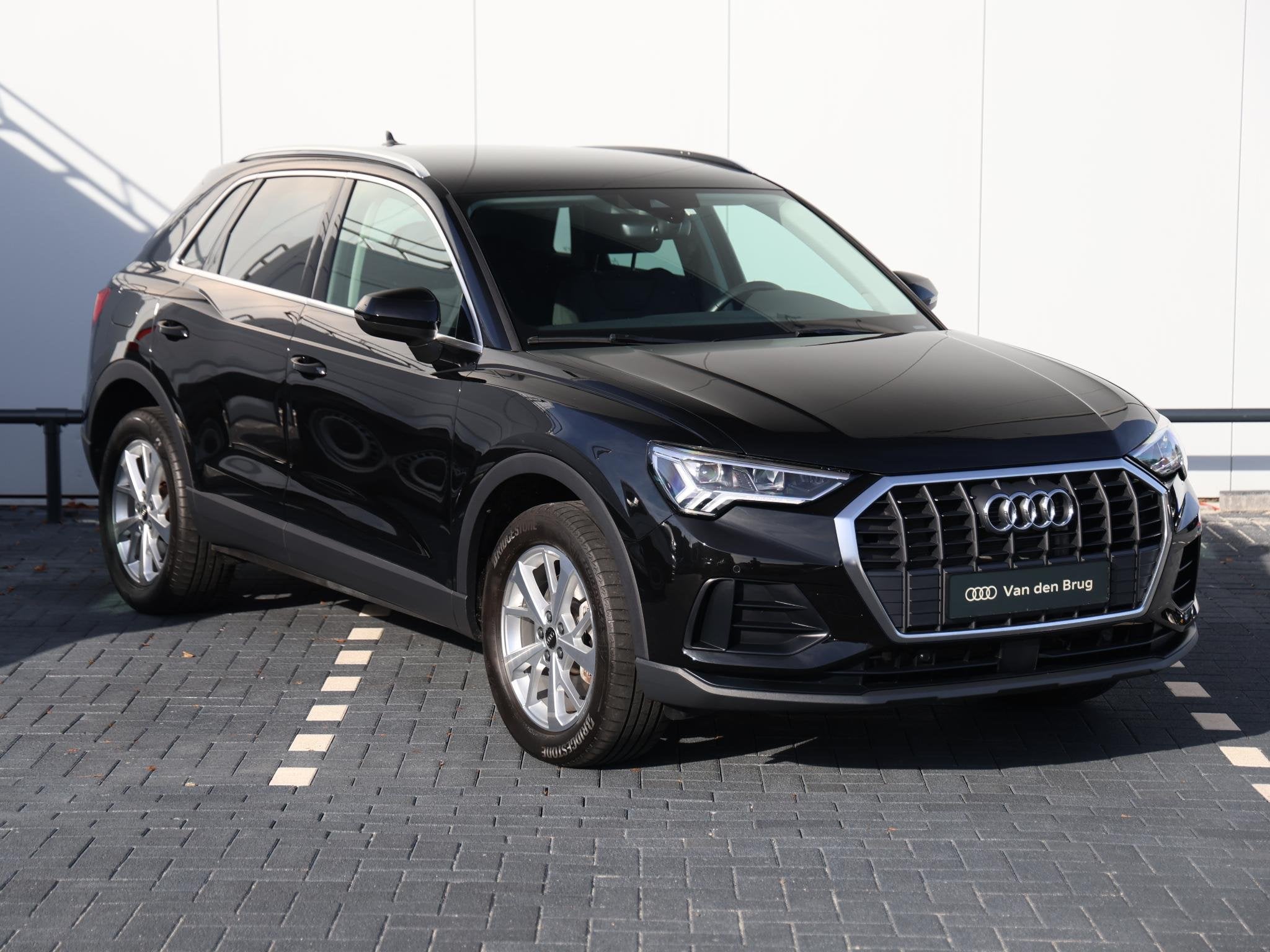 Audi Q3 45 TFSI e Advanced edition | Achteruitrijcamera | Na, Auto's, Stof, Gebruikt, Euro 6, Zwart