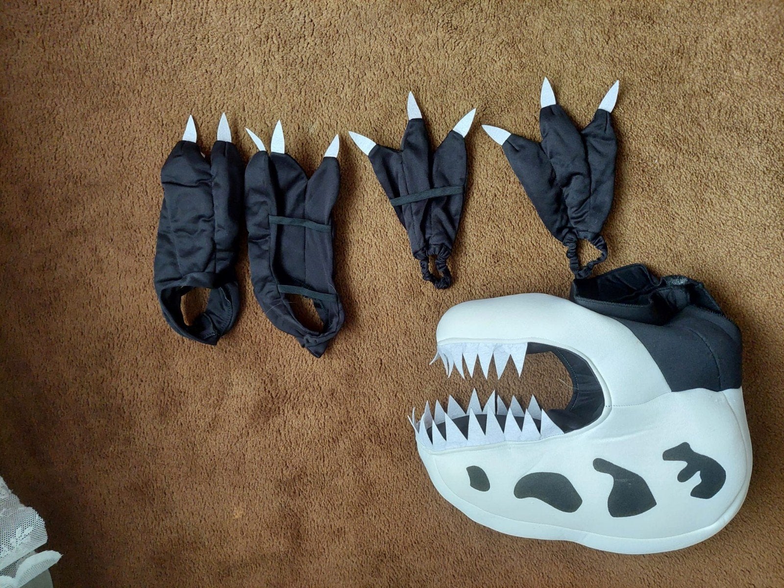 Halloween decoratie en kostuums, Ophalen of Verzenden, Zo goed als nieuw, Halloween of Griezel