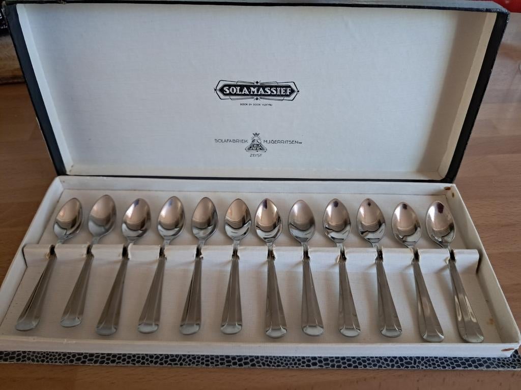 Sola Massief theelepels in originele doos, Antiek en Kunst, Antiek | Bestek, Ophalen of Verzenden