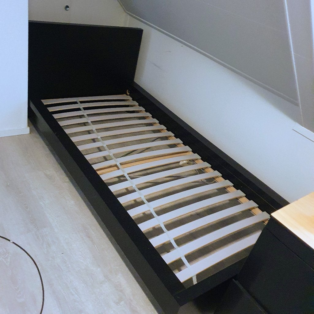 IKEA bed, Ophalen, Eenpersoons, Wit, Zo goed als nieuw