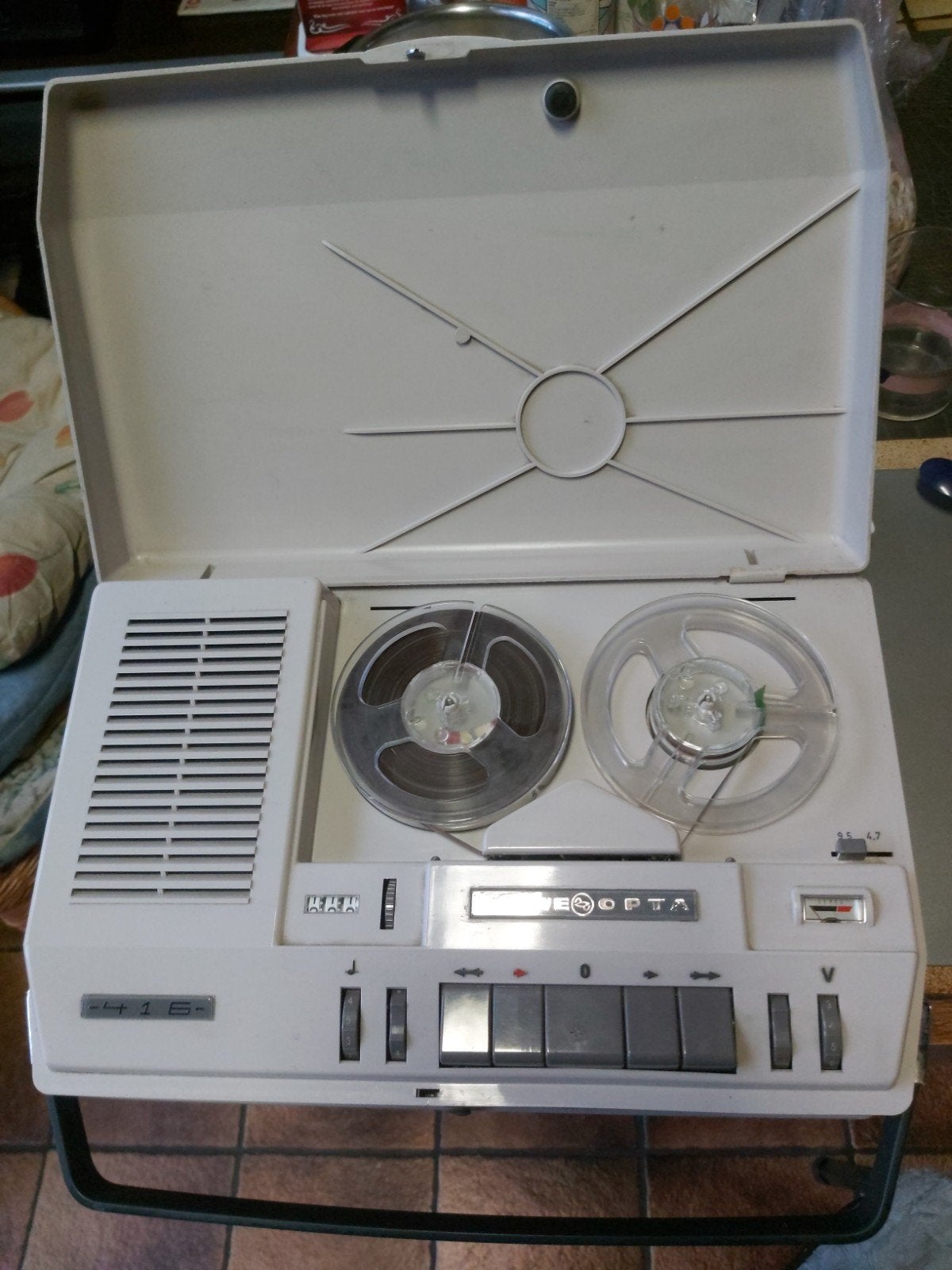 Lowe-opta draagbare bandrecorder, Audio, Tv en Foto, Bandrecorders, Ophalen of Verzenden, Bandrecorder