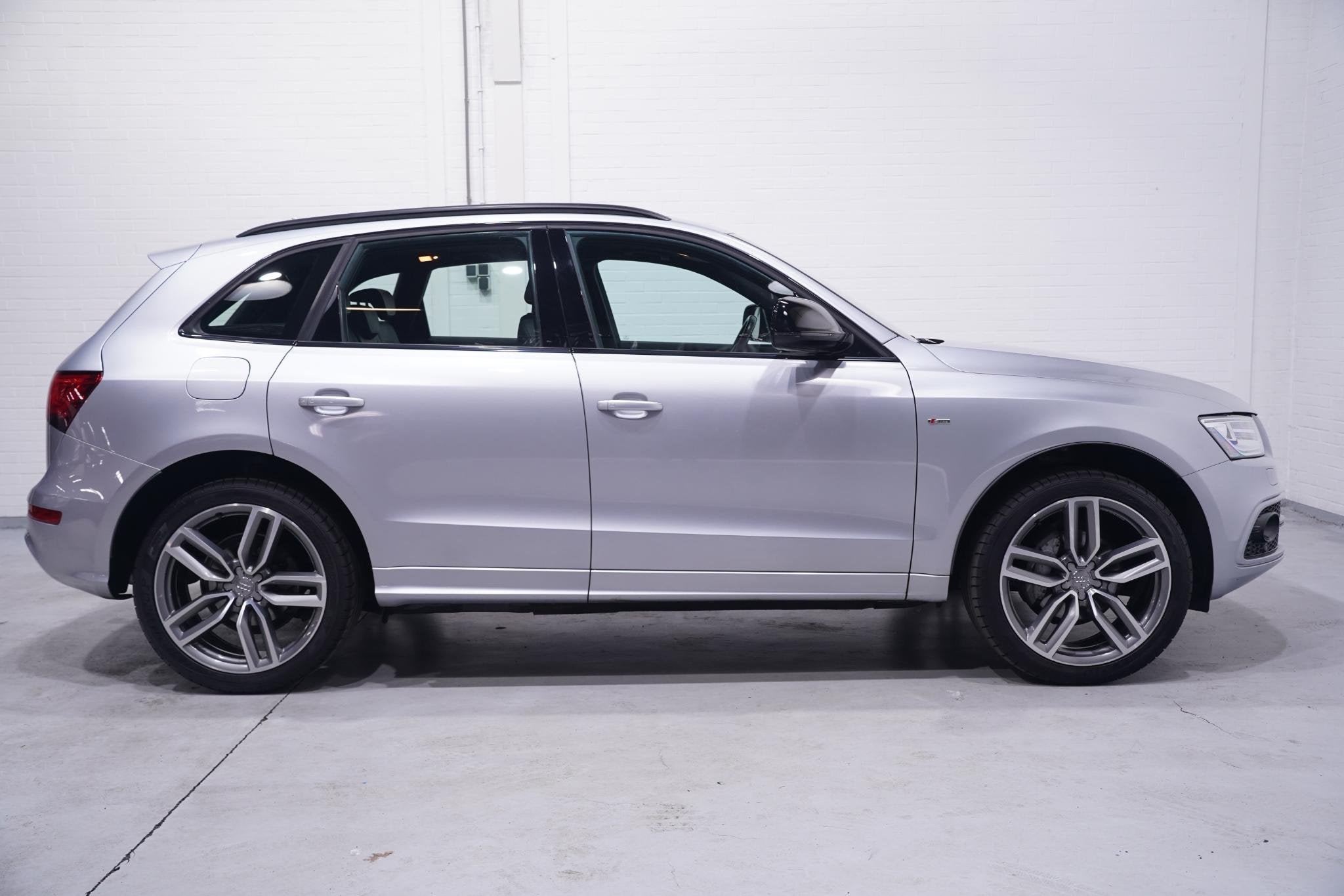 Audi Q5 2.0 TFSI quattro S Line NAP Panodak Xenon Trekhaak N, Gebruikt, 4 cilinders, 179 pk, Origineel Nederlands