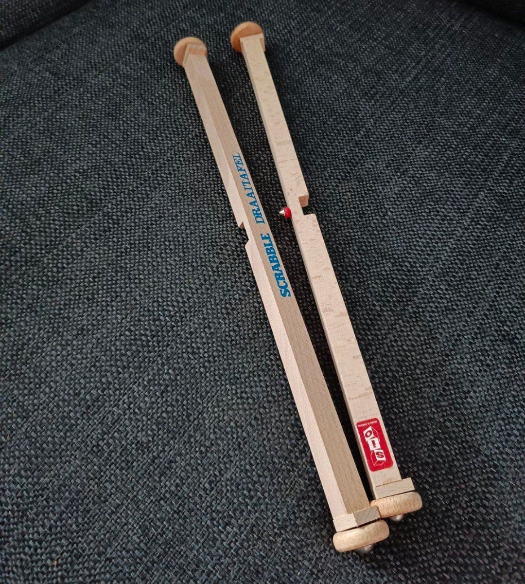 Originele houten Scrabble draaitafel, Een of twee spelers, Ophalen of Verzenden, Zo goed als nieuw