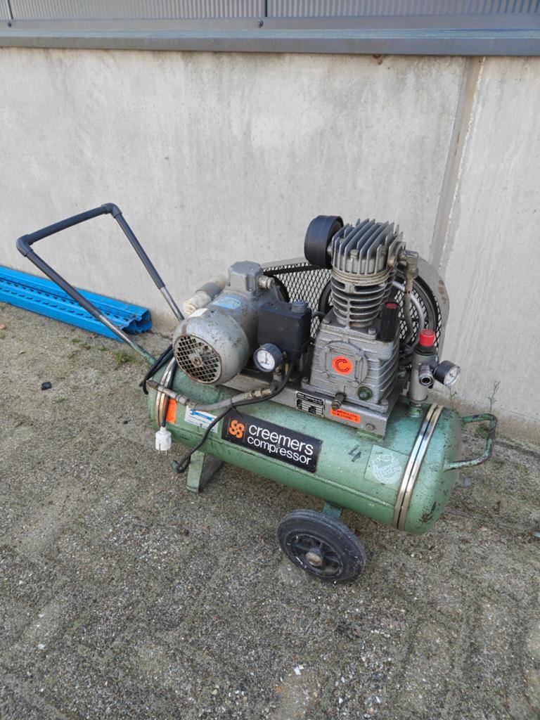 Creemers 230v compressor, Doe-het-zelf en Verbouw, Compressors, Gebruikt, 6 tot 10 bar, Ophalen of Verzenden, 25 tot 100 liter