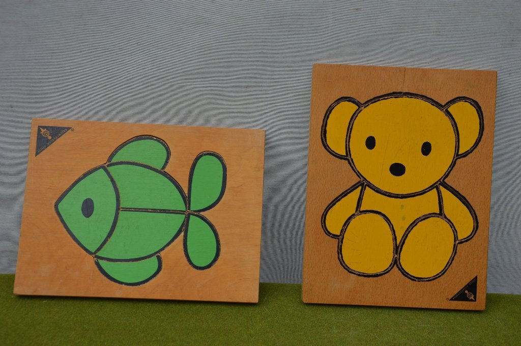 2 oude houten Dick Bruna / Nijntje puzzels Vis en Beer `60s, Ophalen of Verzenden, Gebruikt