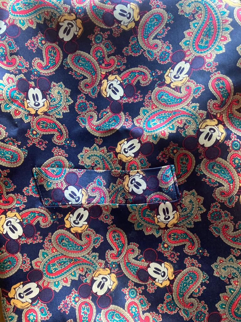 Disney Mickey Mouse Paisley Zijden Gilet Maat M, Ophalen of Verzenden, Zo goed als nieuw