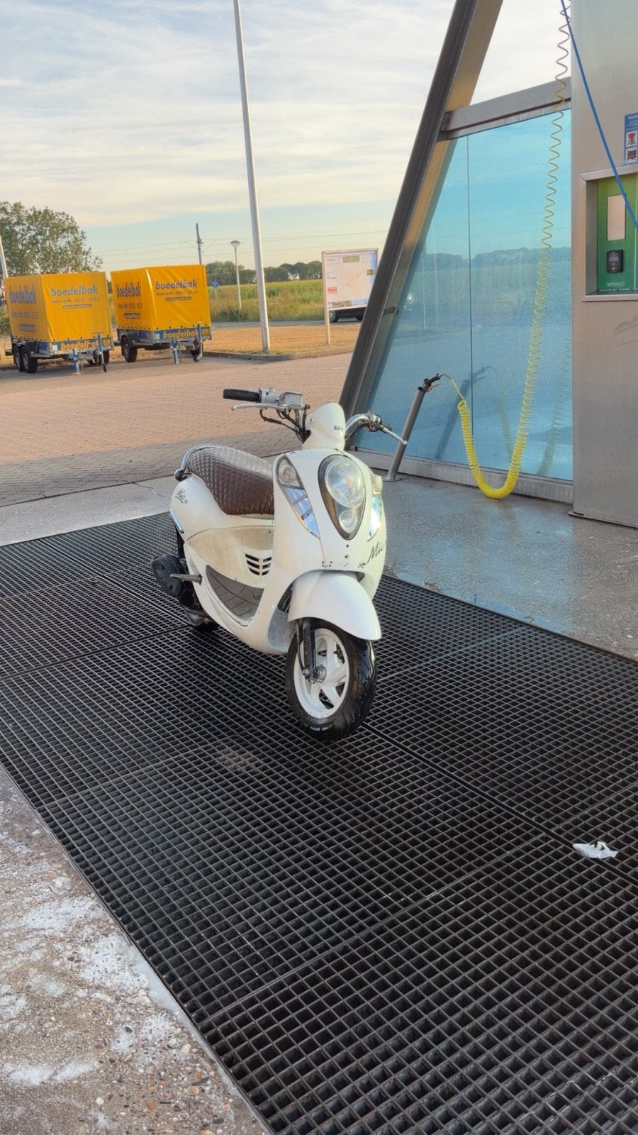 Sym mio 65cc, Fietsen en Brommers, Maximaal 45 km/u, 65 cc, Zo goed als nieuw, Benzine