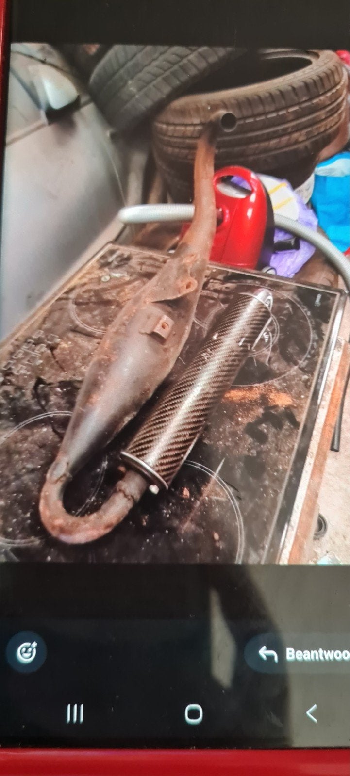 Uitlaat van scooter, Ophalen