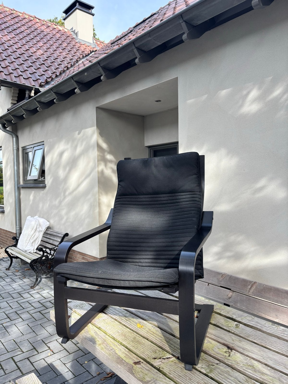 Ikea Poäng fauteuil zwart met zwart kussen, Huis en Inrichting, Ophalen, Gebruikt, Zwart, Eén