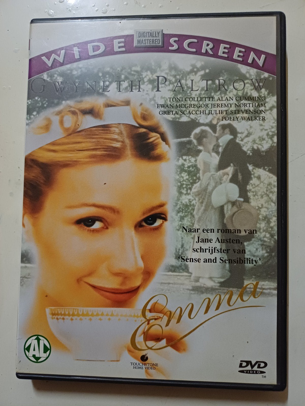 Emma, Alle leeftijden, Ophalen of Verzenden, Zo goed als nieuw