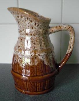 DUITS KERAMIEK * RETRO KAN HOUT DECOR ! *, Antiek en Kunst, Verzenden
