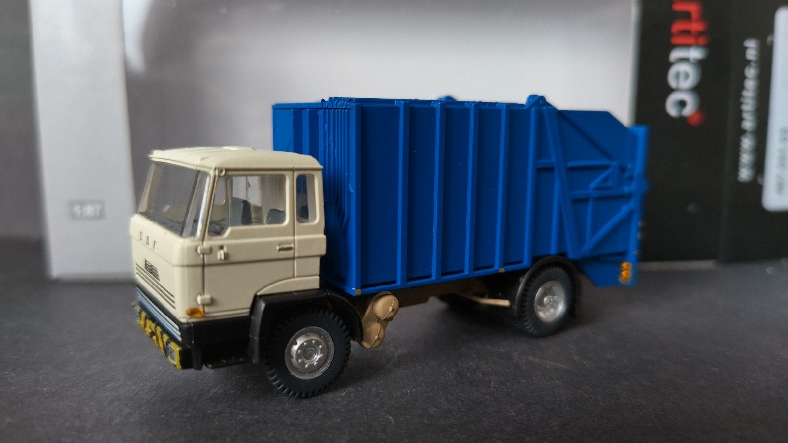 Daf Kantelcabine vuilniswagen 1:87 Artitec Pol, Overige merken, Verzenden, ., Nieuw
