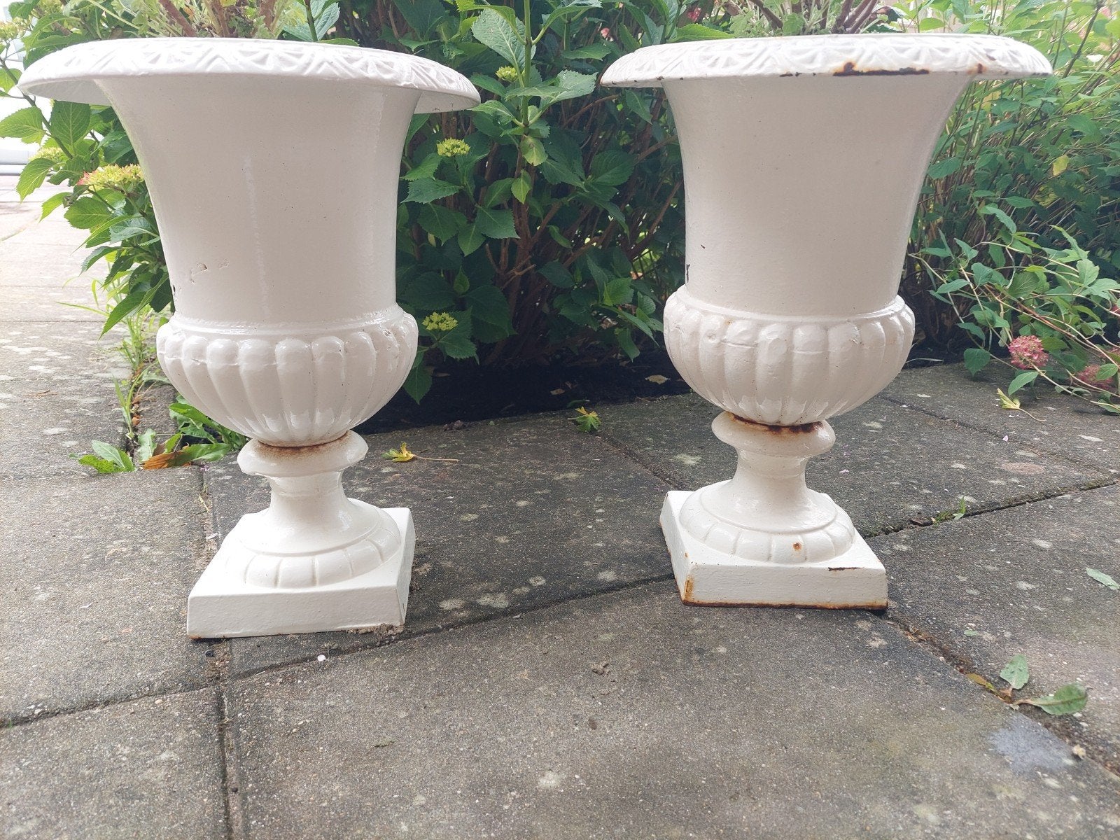 Gietijzeren/ijzeren tuinvazen 5 voor 50 euro, Tuin en Terras, Tuinstekers, Ophalen, Gebruikt