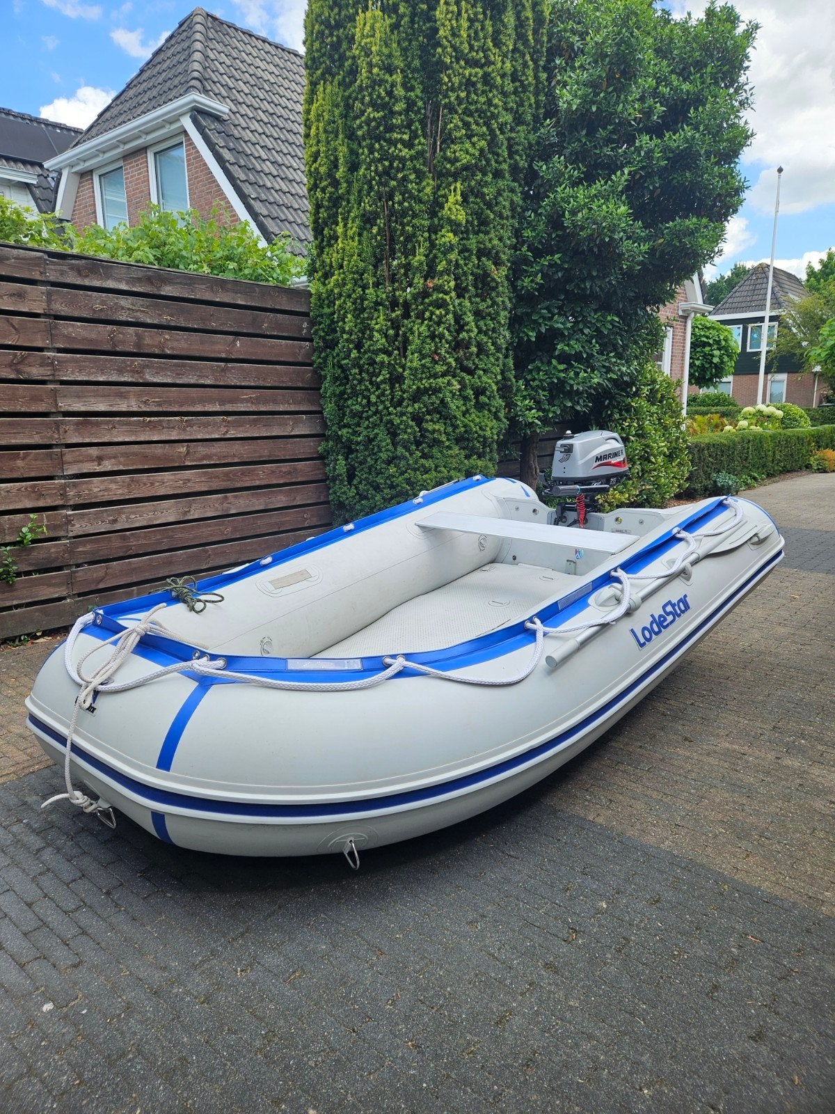 Lodestar NSA 260 Rubberboot met Mariner 6pk Buitenboordmotor, Watersport en Boten, Ophalen, Buitenboordmotor, Brandstoftank, Lodestar