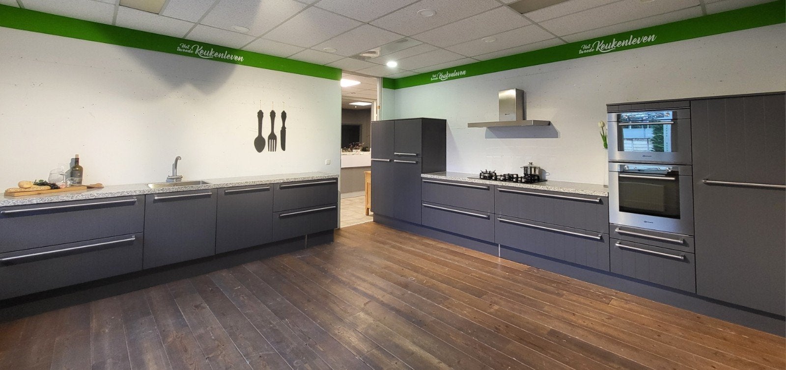 Stoere keuken met Bauknecht Apparatuur en Granieten Blad, Ophalen, Gebruikt, Graniet of Steen, Dubbelwandige keuken