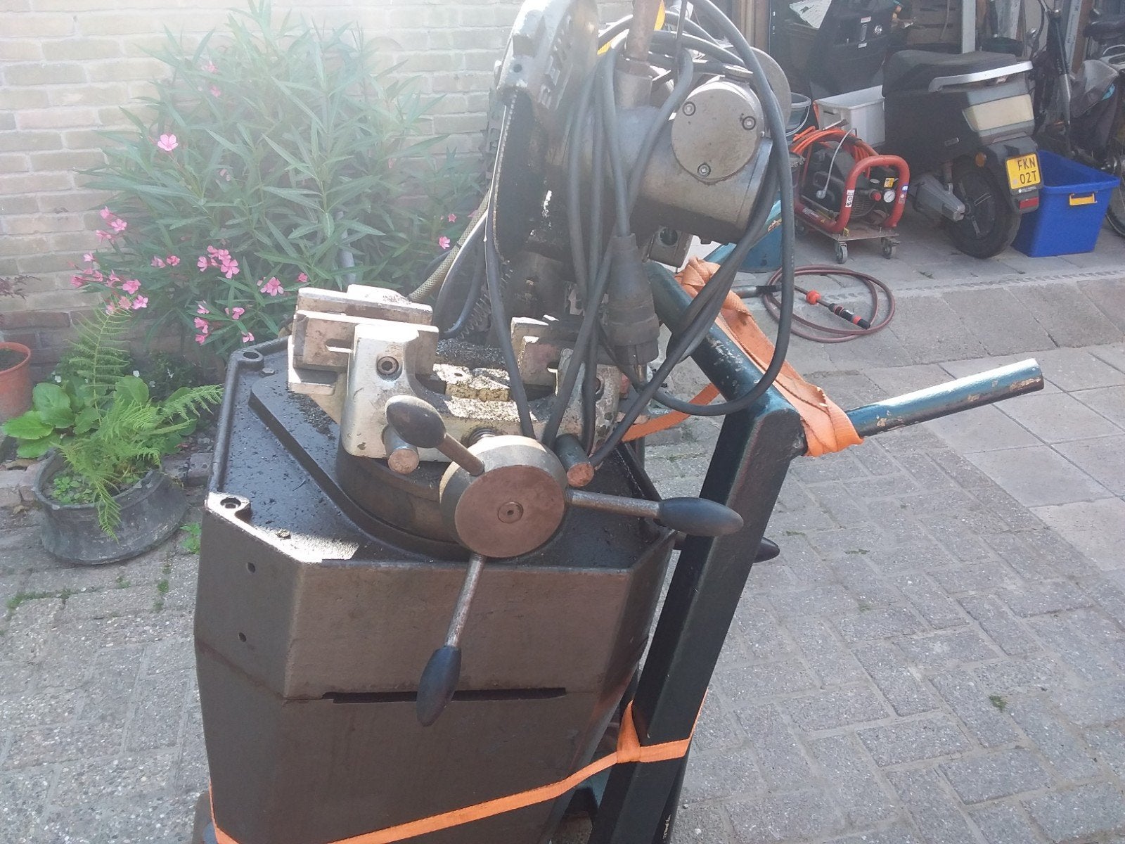 Bewo ijzer afkortzaag, Doe-het-zelf en Verbouw, Gereedschap | Zaagmachines, Ophalen, Gebruikt, Afkortzaag, 30 tot 70 mm