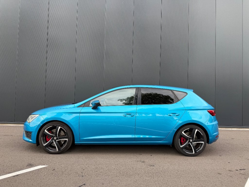 Foto 3 van Seat Leon Cupra 2.0 TSI ST DSG 2016 Blauw