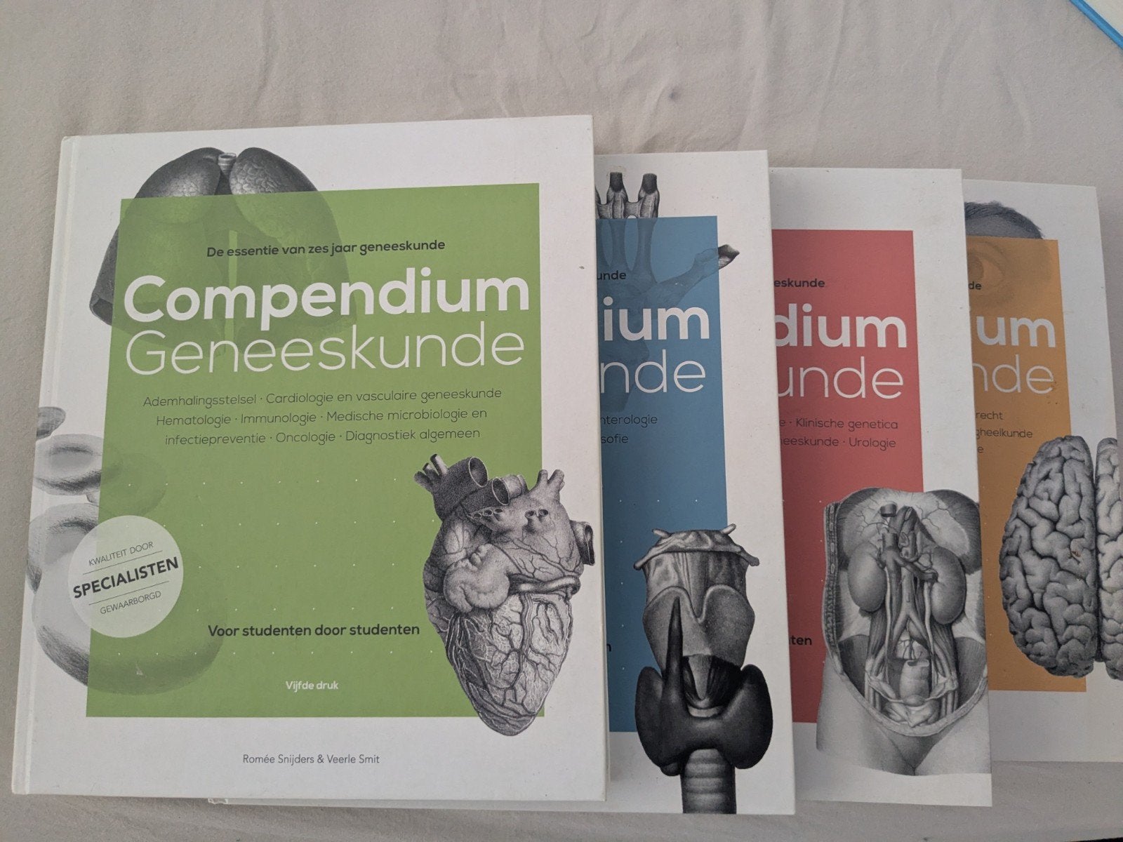 Compendium Geneeskunde deel 1 t/m 4 (5e druk), Boeken, Ophalen of Verzenden, Zo goed als nieuw, Romee Snijders & Veerle Smit