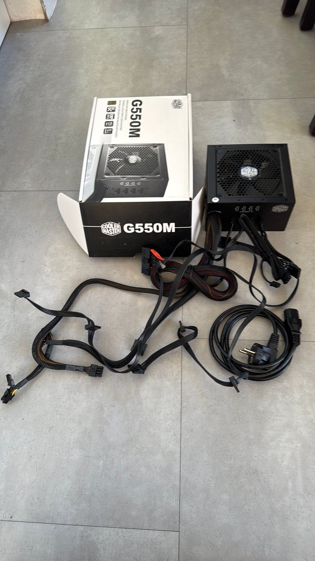 Coolermaster G550M voeding, Ophalen of Verzenden, Zo goed als nieuw