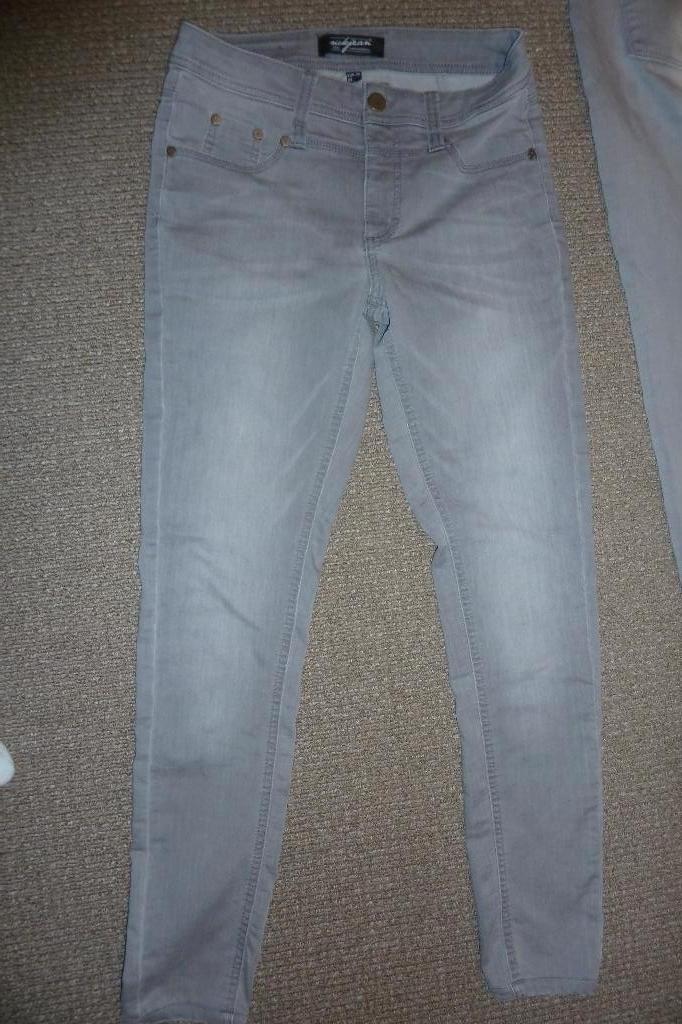 Licht grijze Nick Jean broek in maat 36, Kleding | Dames, Ophalen of Verzenden, Zo goed als nieuw, Maat 36 (S), Grijs