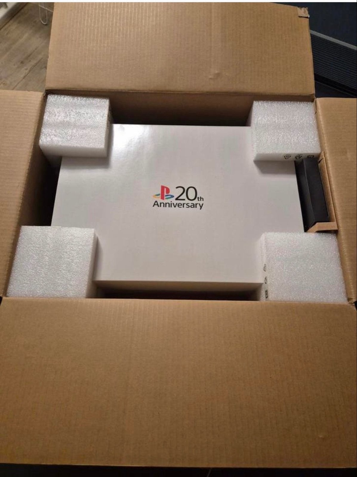 Sony PlayStation 4 - 20th Anniversary Limited Edition, Ophalen of Verzenden, Nieuw