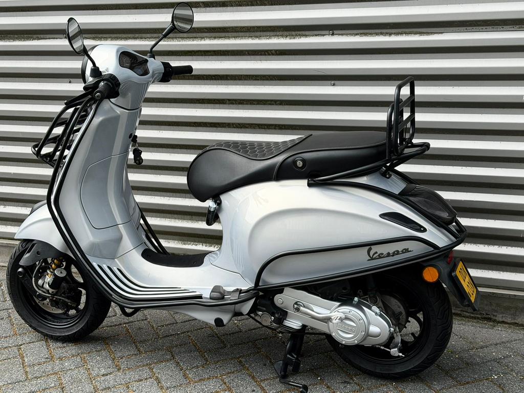 Vespa Primavera Touring, Fietsen en Brommers, Scooters | Vespa, Gebruikt, Overige modellen, Maximaal 45 km/u, Ophalen of Verzenden
