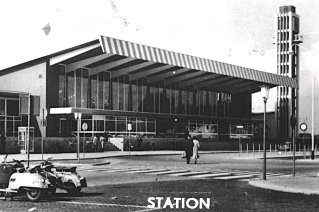 967327	Venlo	Limburg	1965	Postzegel afgeweekt, Ophalen of Verzenden, 1960 tot 1980, Gelopen, Limburg