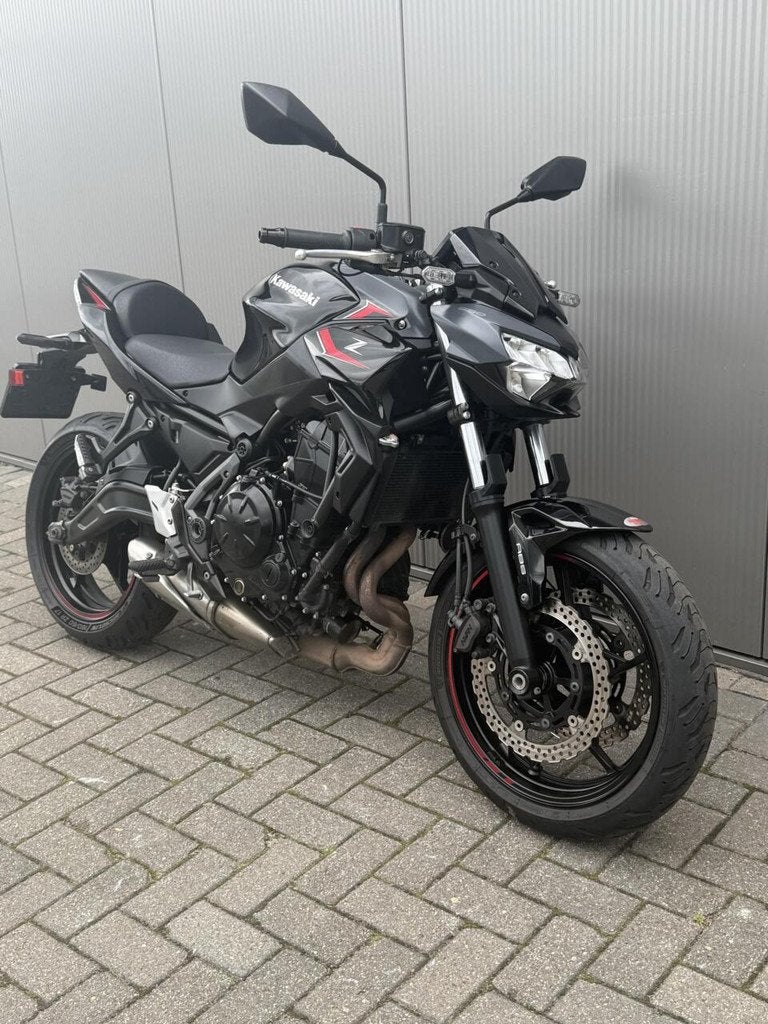 Kawasaki Z650, 649 cc, Bedrijf, Meer dan 35 kW, Toermotor