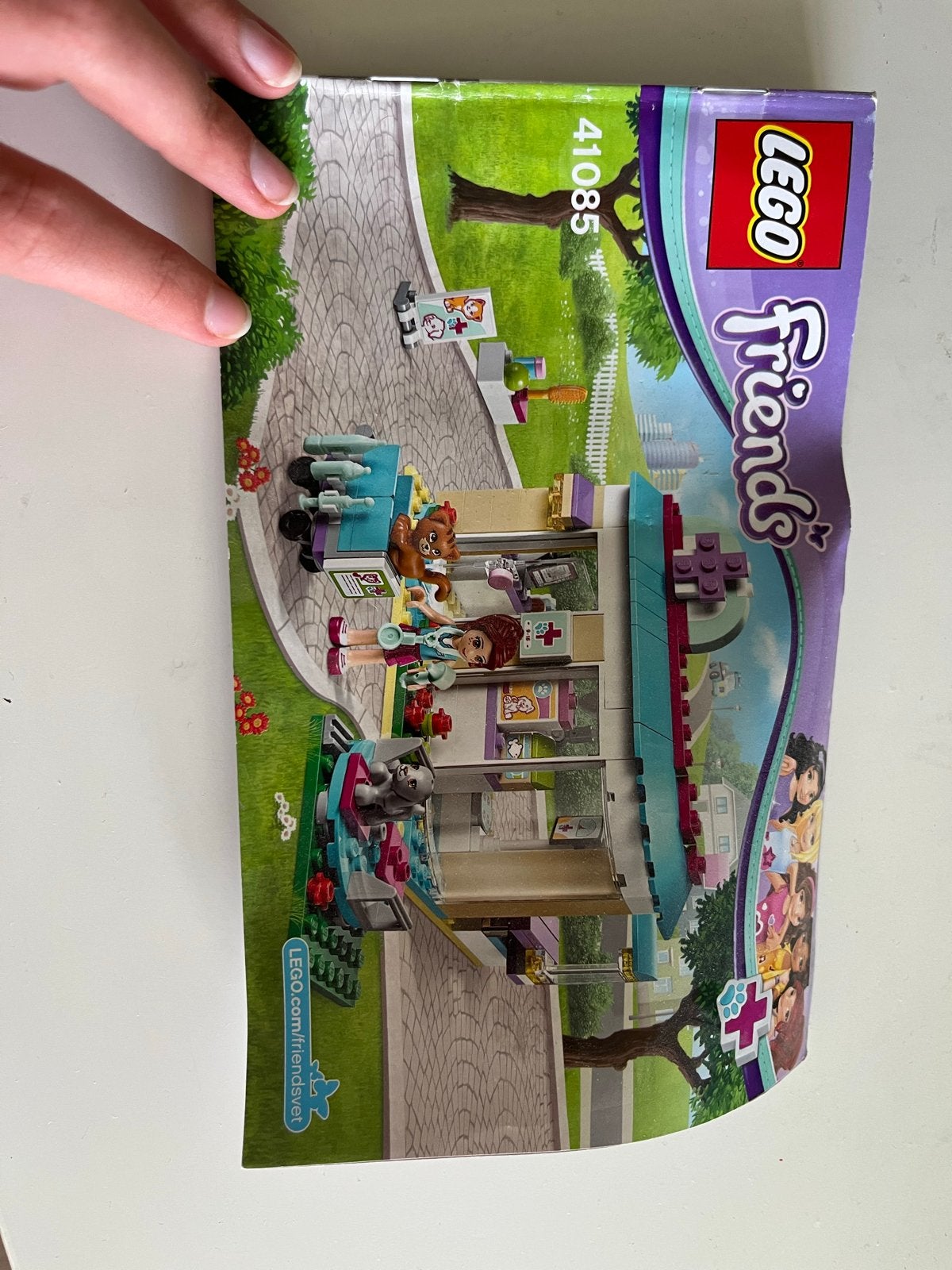 LEGO Friends Dierenkliniek 41085 (mist paar steentjes), Ophalen of Verzenden, Gebruikt