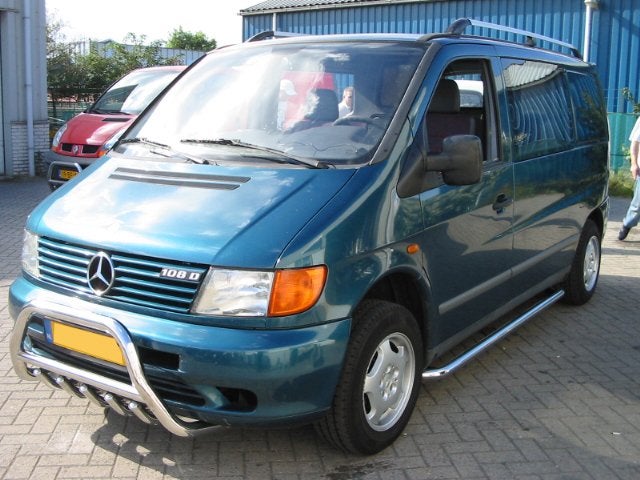 AANBIEDING Vito (oud model) W638  Dakrails