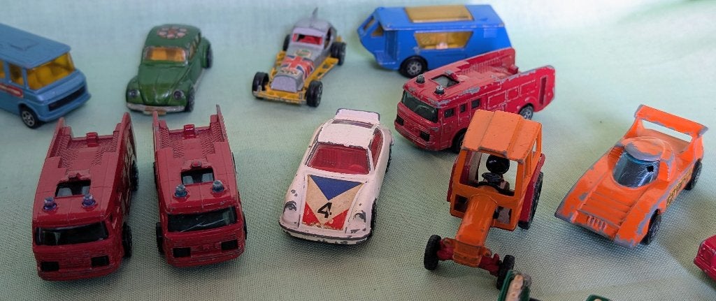 18 Vintage Corgi juniors autootjes, Ophalen of Verzenden, Gebruikt