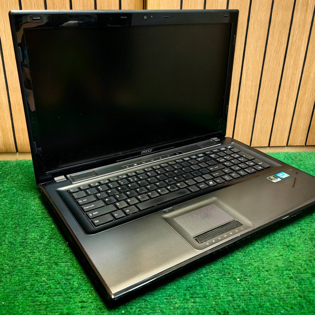 MSI MS-1755 Intel® Core i3 16GB 128GB SSD - In Goede Staat, Computers en Software, MSI, Zo goed als nieuw, Support@msi.com, No. 69, Lide St., Zhonghe Dist.
New Taipei City 235
Taiwan