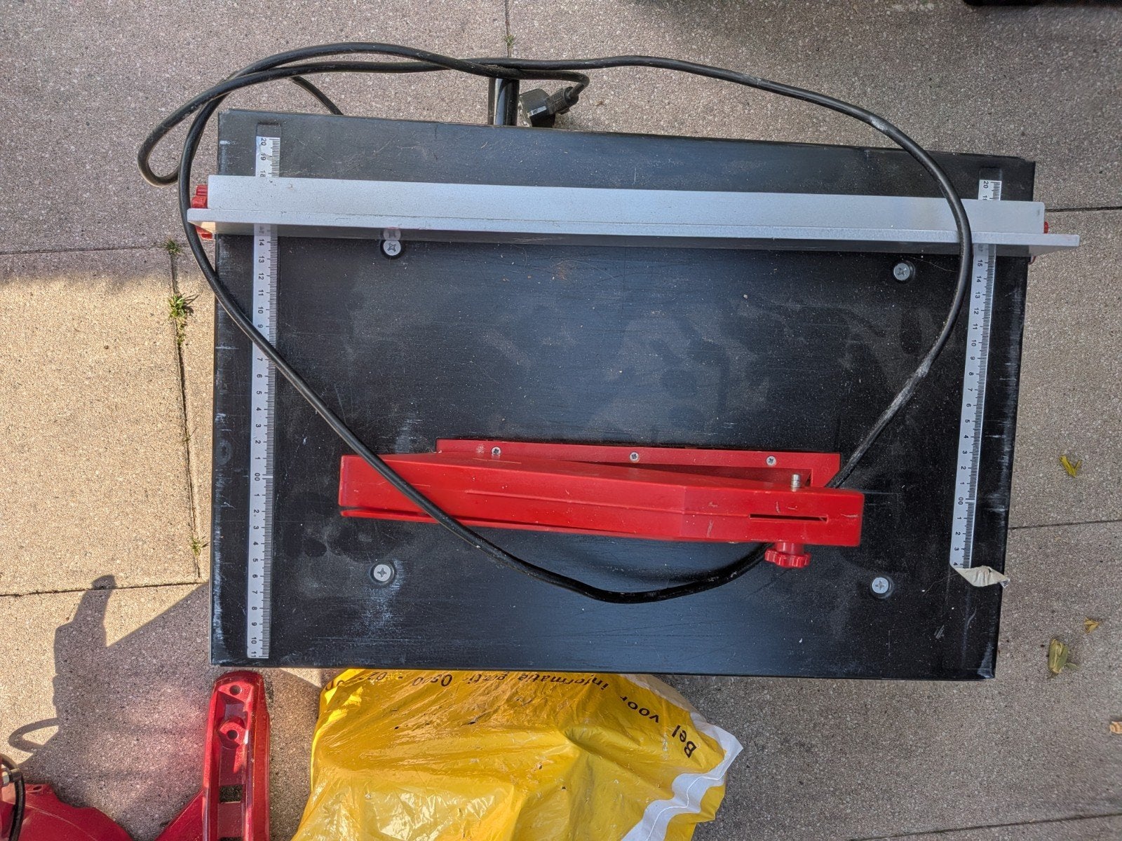 Mannesman zaagtafel, Ophalen, Cirkelzaag, 600 tot 1200 watt, Zo goed als nieuw