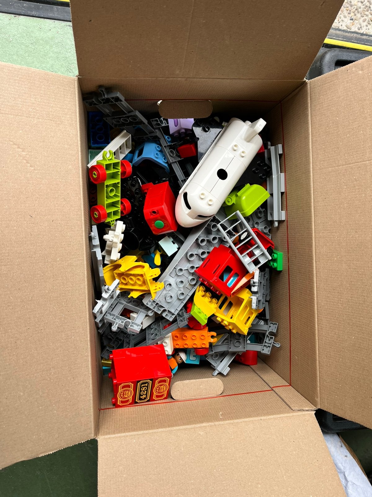 Duplo divers voertuigen/rails/blokken/poppetjes, Ophalen, Gebruikt