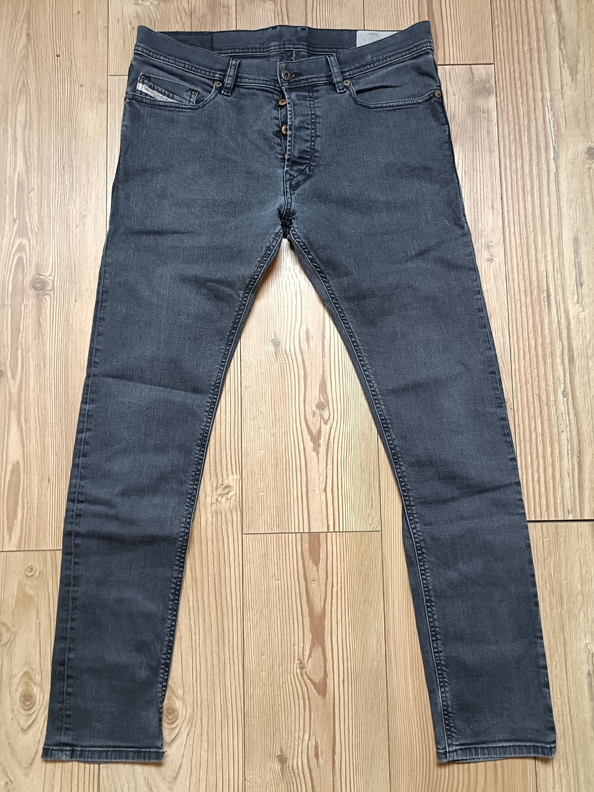 Diesel Tepphar maat 32-32, Ophalen of Verzenden, Zo goed als nieuw, Grijs, W32 (confectie 46) of kleiner