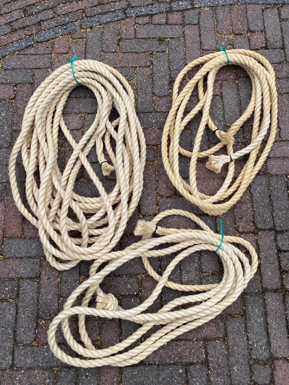 Sisaltouw 2cm dik (3 strengen), Ophalen, Zo goed als nieuw