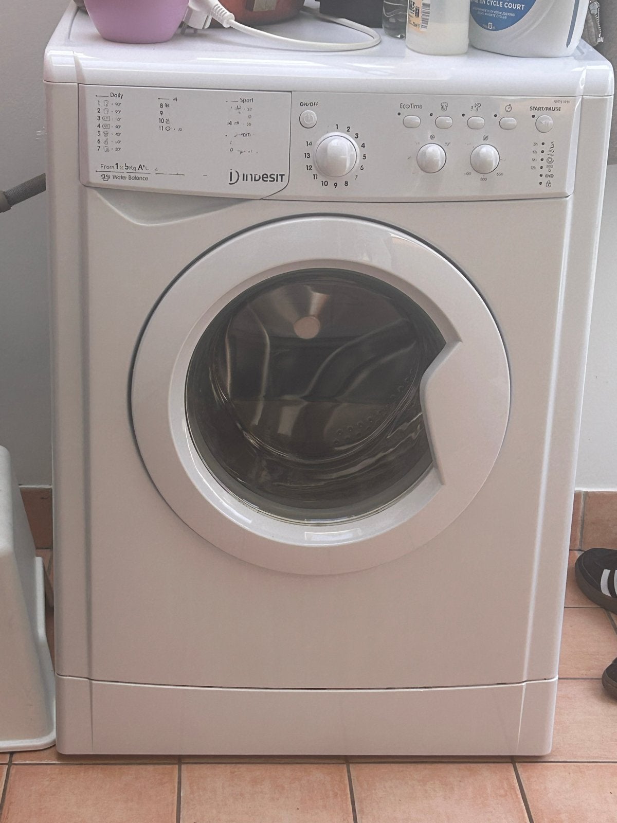Indesit wasmachine – 5 kg – 1400 toeren – goede staat, Witgoed en Apparatuur, Ophalen, 1200 tot 1600 toeren, Gebruikt, 4 tot 6 kg