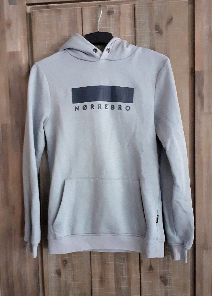 Distrikt Nørrebro Hoodie / Trui maat S, Kleding | Heren, Nørrebro, Ophalen of Verzenden, Zo goed als nieuw, Grijs