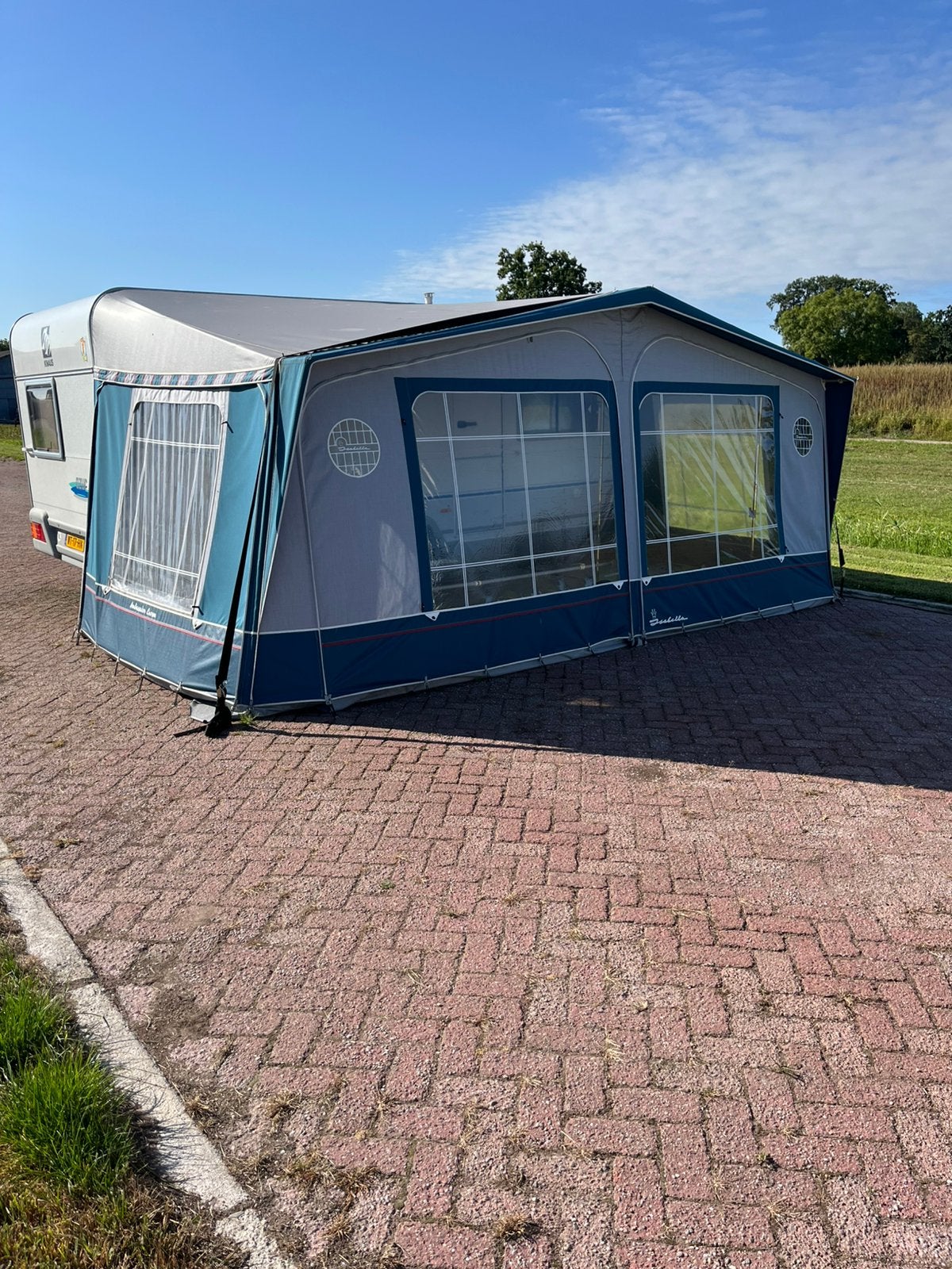 Knaus Azur 495 met  isabella voortent, Caravans en Kamperen, Ophalen, Zo goed als nieuw, Polyester